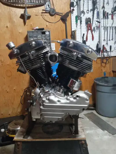 Genny Shovelhead S&S Super Stock Heads S&S HPHV oil pump S&S pistons S&S intake manifold Super B car...