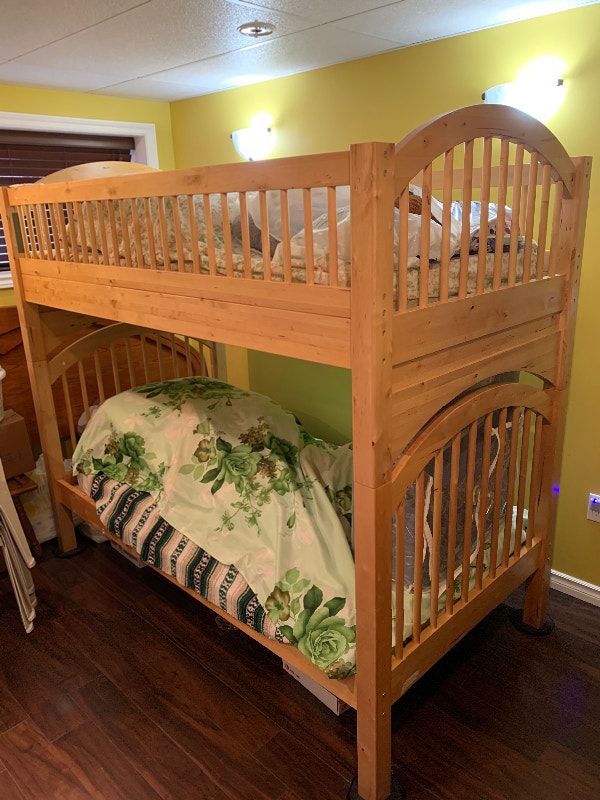 Solid Wood Bunk Bed twin size Beds & Mattresses Winnipeg Kijiji