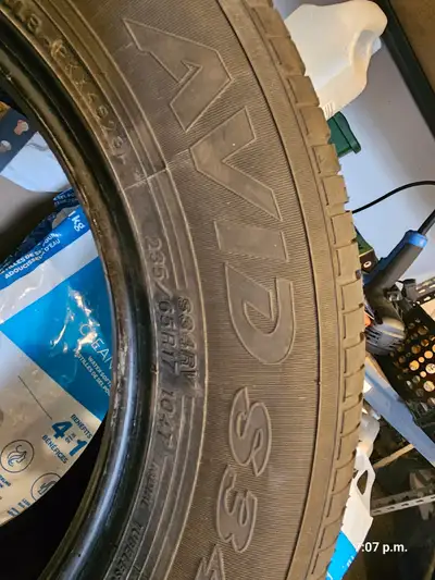 Selling a full set of 4 Yokohama Avid S34RV tires in excellent condition. These were purchased new i...