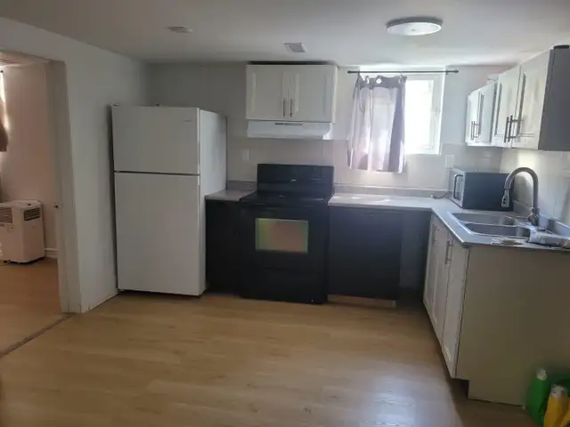 Two Bedroom Basement Apartment  in Long Term Rentals in Oshawa / Durham Region - Image 6