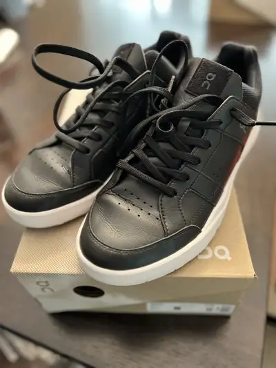 On Running Roger Clubhouse - Size 9, View more