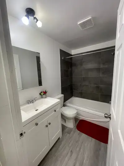 Cession de bail – 3 ½ propre à Granby – 932 $/mois Tu cherches un logement propre, bien entretenu et...