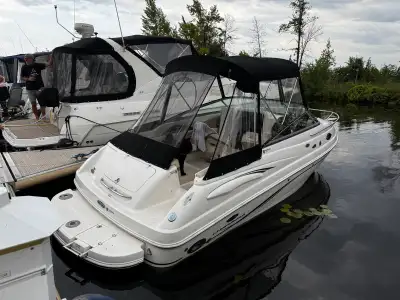 Super beau bateau très propre 5.7 avec pieds alpha one Remorque GPS Toiles rapide et campeurs Toilet...