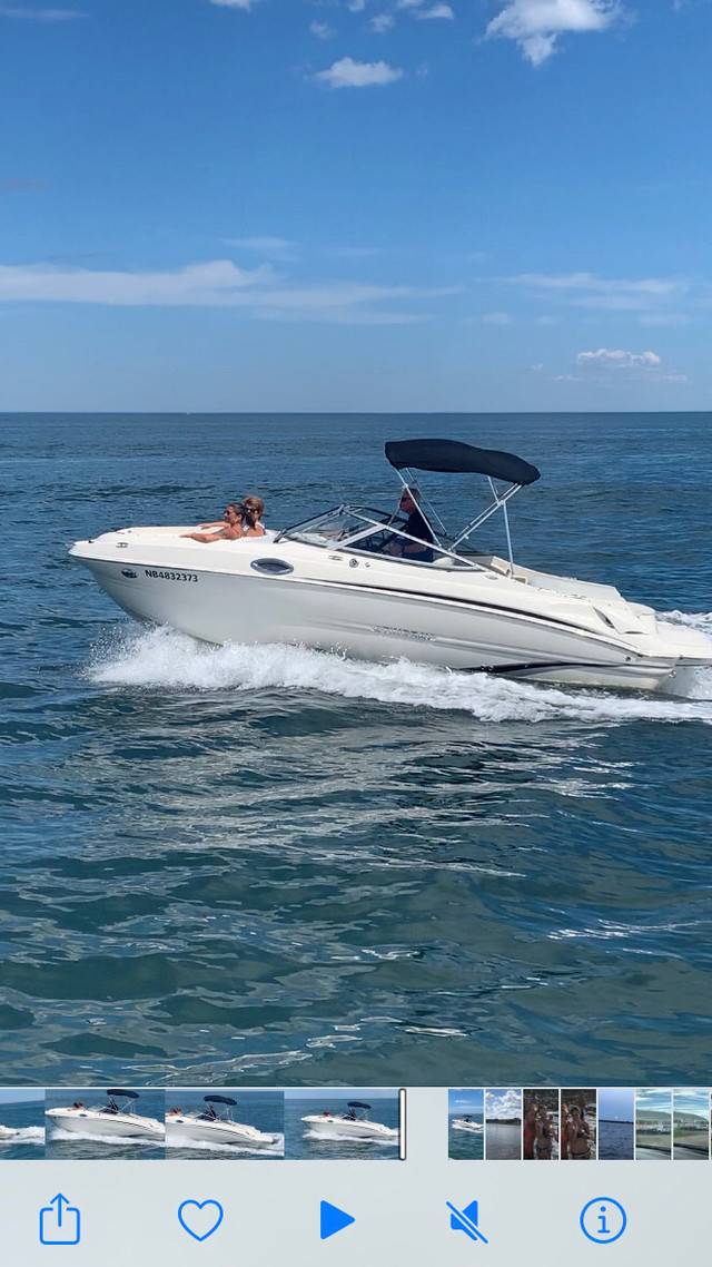 2015 Stingray 215 LR Bowrider in Powerboats & Motorboats in Moncton