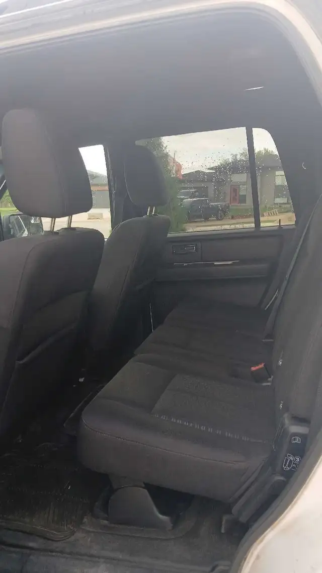 2015 Ford Expedition547959350179276807