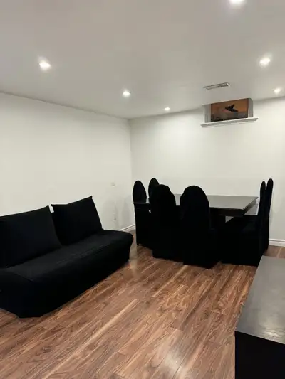 Basement For Rent 180 Currey Cres. Newmarket 1-Bedroom Basement for Rent – Newmarket Very clean 1-be...