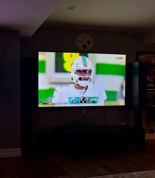82" Samsung Series 8 Flat Screen TV bought in 2019.... only used during football season and hockey s...