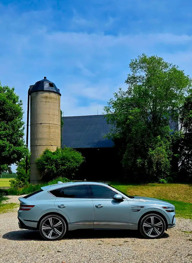 2025 Genesis fully loaded, Pristine, Accident- Free!