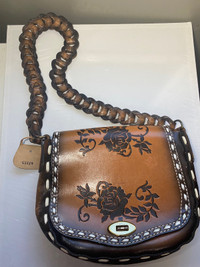 Women’s leather bag 
