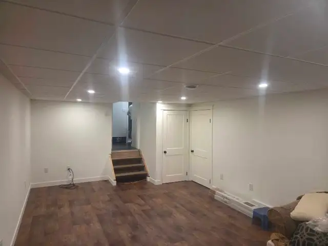 Painting and trim work548407810238064649