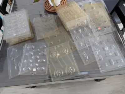 Moules pour chocolat, View more