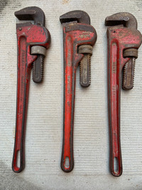 Heavy Duty Pipe Wrench 18” (2 available!)