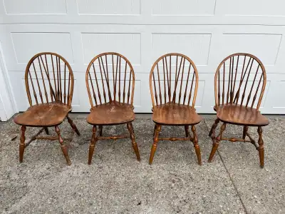 Located near Douglasdale. FCFS. I can deliver for $30 - $50 depending on distance. Very sturdy and w...