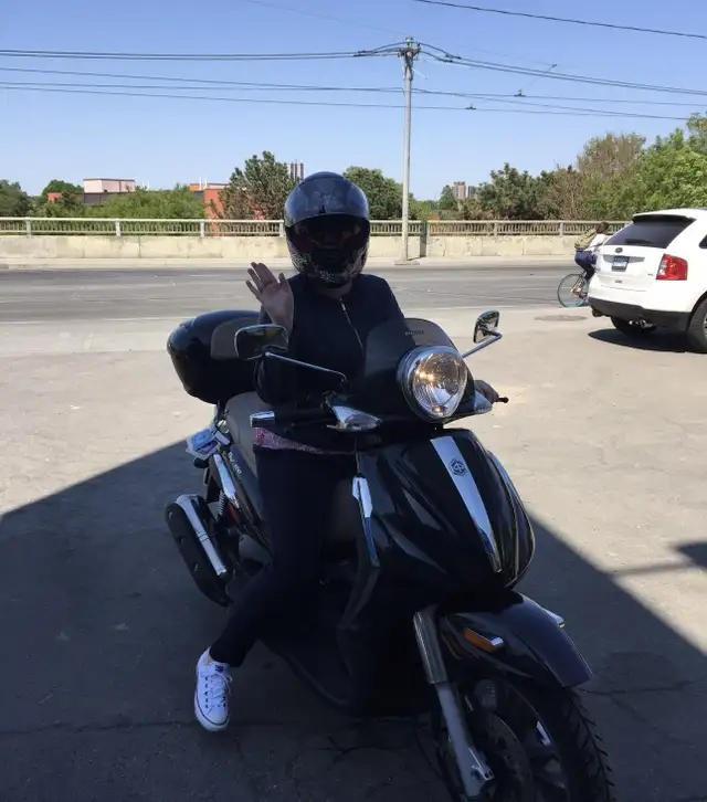 Piaggio BV 500 Luxury Touring Scooter (only 4,354 kms) - $12 fil in Scooters & Pocket Bikes in City of Toronto - Image 4