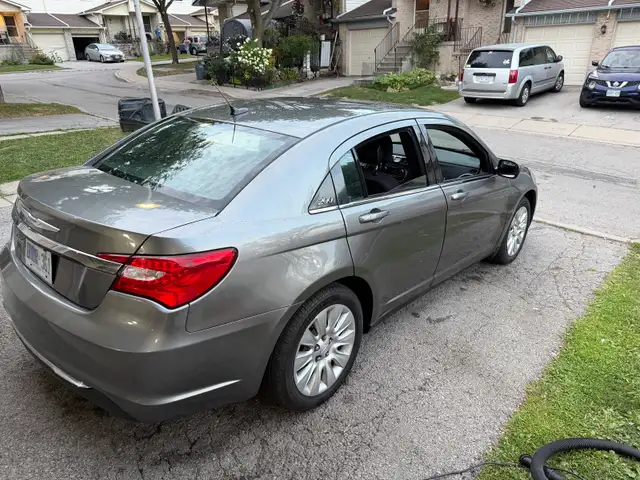  2013 Chrysler 200 safety certified 