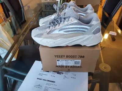 Yeezy boost 700 CREAM, View more