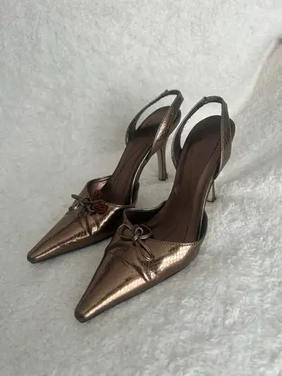 Michael Antonio Bronze High Heels, Size 8, Great Condition, View more