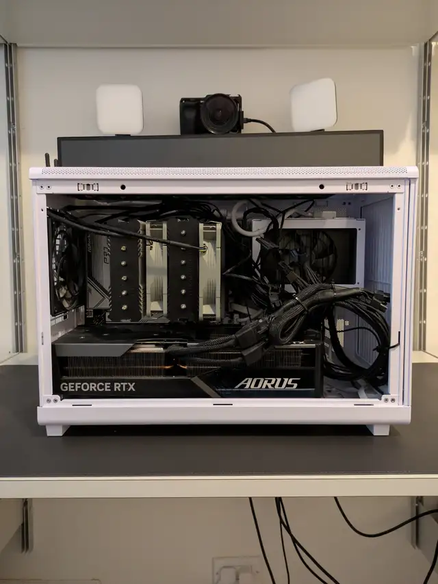 High End Gaming PC - Used - Built 2024 - 4070 Ti Super in Desktop Computers in City of Toronto - Image 2