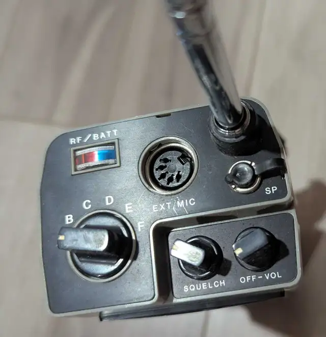 Realistic TRC-200 Transceiver in General Electronics in City of Montréal - Image 5