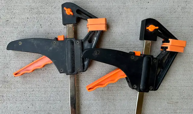 Two (2) Trigger Bar Clamps, 36” in Hand Tools in Ottawa - Image 2