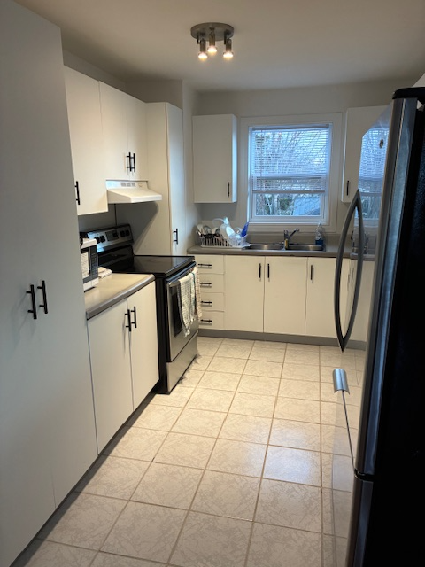 5 1/2 tous inclus à louer au mois à Trois Rivières in Long Term Rentals in Trois-Rivières - Image 4