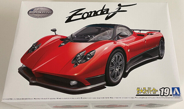 Aoshima 1/24 Pagani Zonda F 2005 in Toys & Games in Burnaby/New Westminster