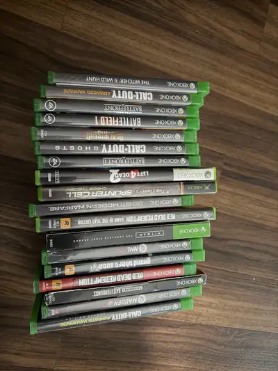 Lot of different Xbox games, View more