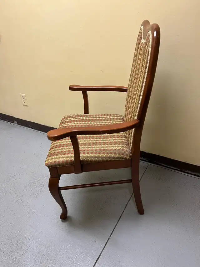 kitchen/ dining room chairs in Chairs & Recliners in Markham / York Region - Image 3