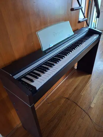Casio Privia PX700 digital piano with weighted keys , View more