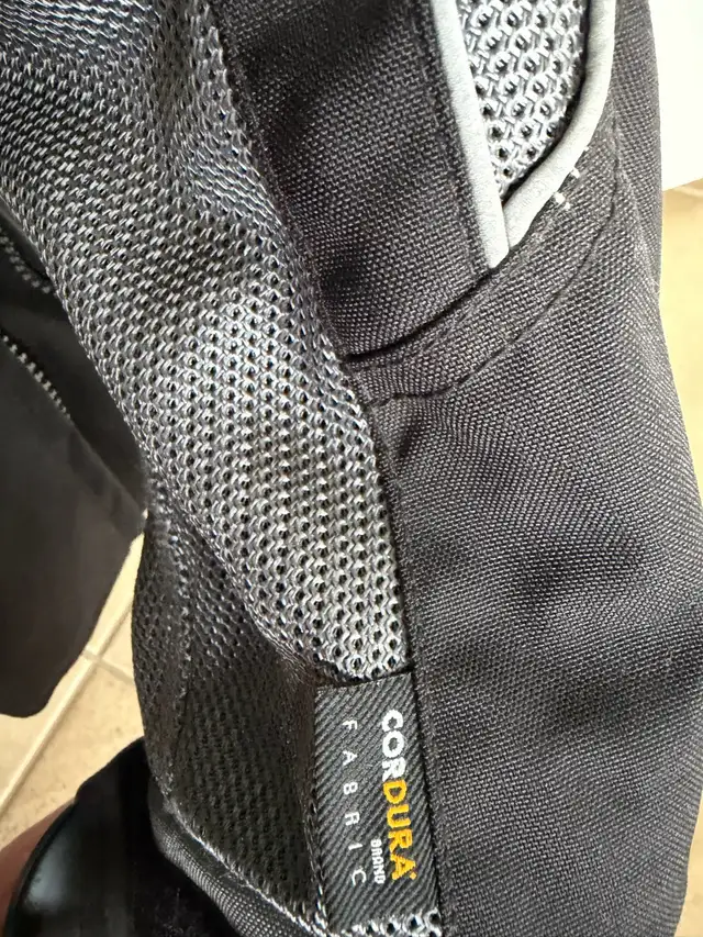 Olympia Airglide 3 Mesh Tech women's motorcycle jacket in Women's - Tops & Outerwear in Oakville / Halton Region - Image 6