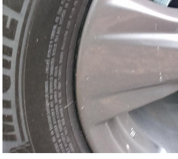 All season tires like-new (4) 225 65 17
