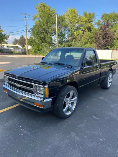 For Sale: Chevrolet S-10 – 5.7 V8 Swapped / Manual Transmission Clean and solid 1993 Chevy S-10 with...