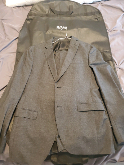 Hugo Boss Suit Never Worn 40 Regular, View more