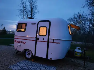2022 Scamp 13 ft trailer Milage approx 6000 Dry weight 1500 lb Tongue weight 160 lb 12 gal fresh wat...