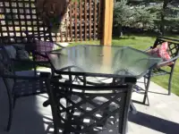 Patio Table and 4 chairs