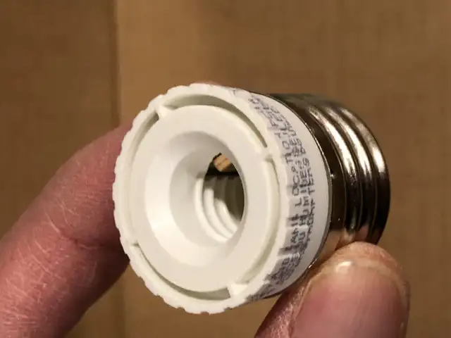 Mini (chandelier size) to regular light bulb size adapter in Indoor Lighting & Fans in Ottawa - Image 2