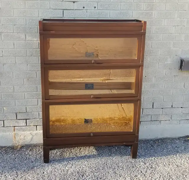 Globe Wernicke antique barrister bookcase mahogany 3 tier 5 part in Bookcases & Shelving Units in Ottawa - Image 3