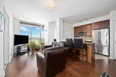 2 Bed 2 Bath (Yorkville, Downtown Toronto)