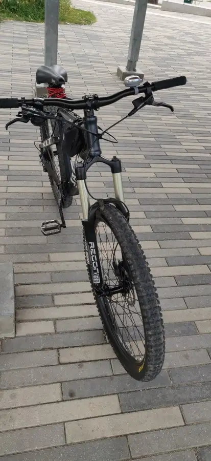 Jamis Dakar XLT Mountain Bike - Trade for gravel in Mountain in Calgary - Image 5