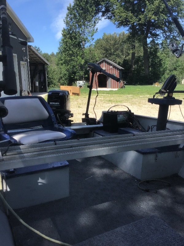 Edson 16 1/2 foot boat for sale Fishing, Camping & Outdoors Owen