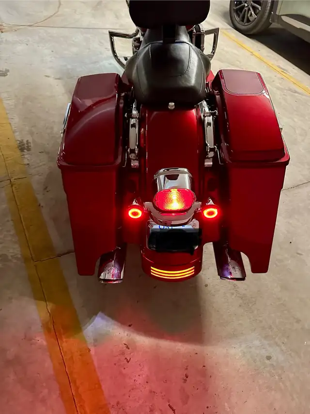 Harley Davidson street glide bags in Street, Cruisers & Choppers in City of Toronto - Image 4