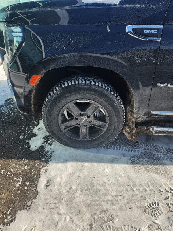 Chevy/GMC Premium Winter Tire Package- Blowout Sale dans Pneus et jantes  à Thunder Bay - Image 2
