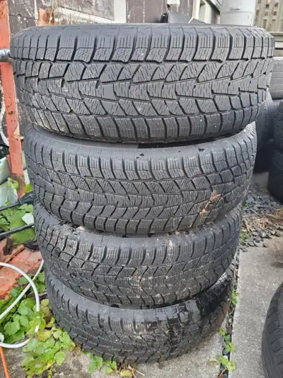 Came off my 2015 Hyundai Accent bolt pattern is 4x100 will fit other makes of vehicles and years. So...