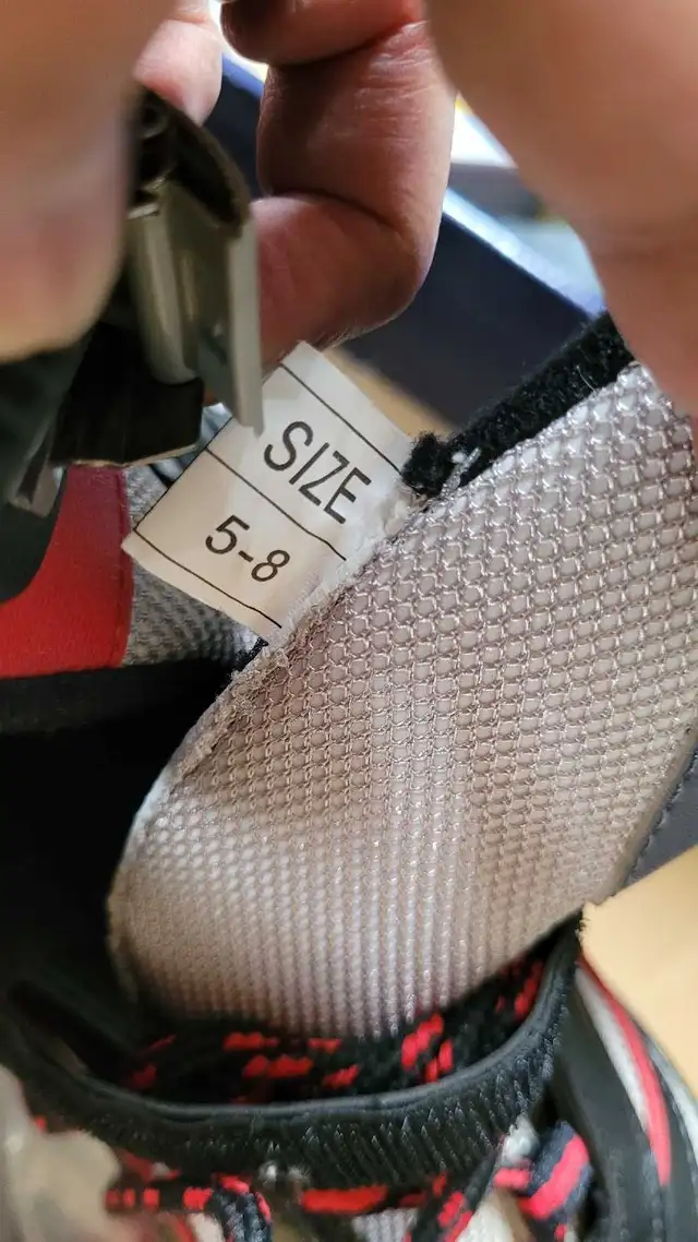 Roller Skates Boys adjustable sizes 5 to 8 in Skates & Blades in Ottawa - Image 5