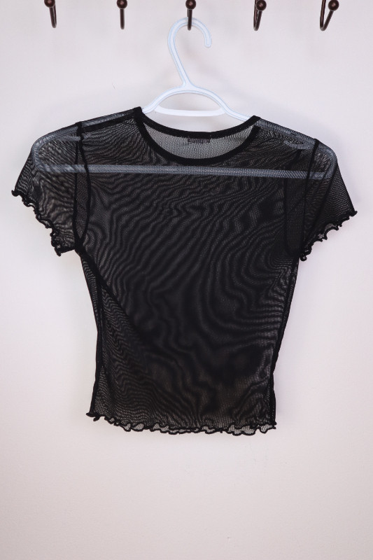 Garage Black Mesh Lettuce Tee Top Shirt Transparent Women's XS in Women's - Tops & Outerwear in Calgary - Image 2