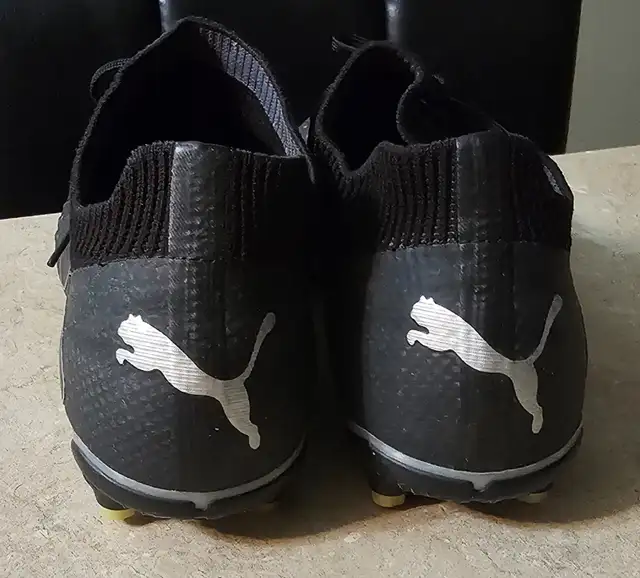Puma Future Match FG/AG Jr. Eclipse Soccer Shoes in Size CA 6.0 in Soccer in Ottawa - Image 5