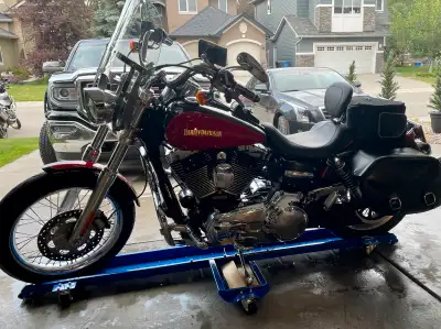 2010 Dyna Súper Glide (FXDC) New rear tire and bearing kit, new heated handle grips, fresh oils incl...