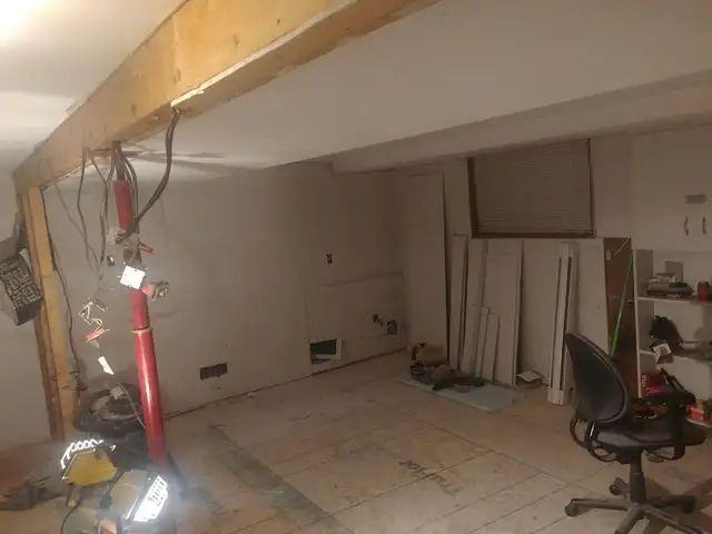 handyman/renovation expert in Construction & Trades in Kingston - Image 7