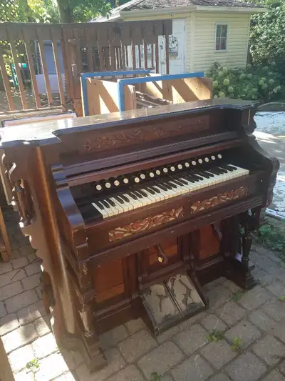 Harmonium à donner (Si c'est affiché, c'est disponible), View more