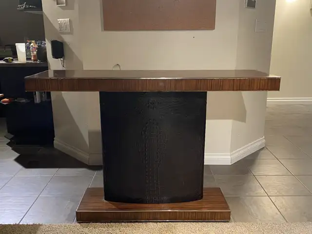 Vanucci Sofa Table (Occasional Table)